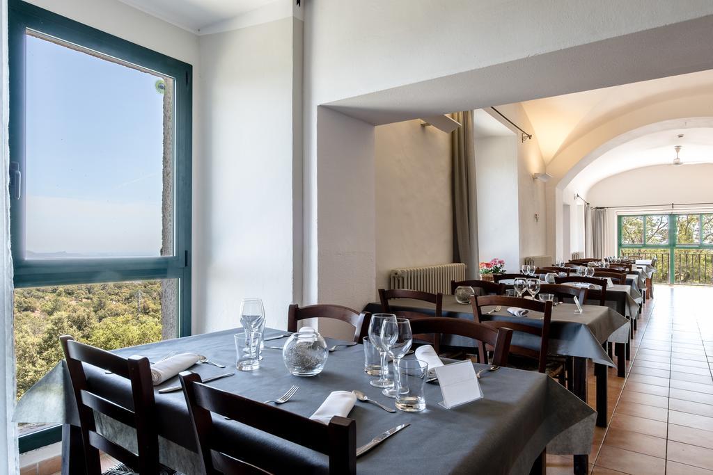 Hostatgeria Restaurant Els Angels Hotel Madremanya Luaran gambar
