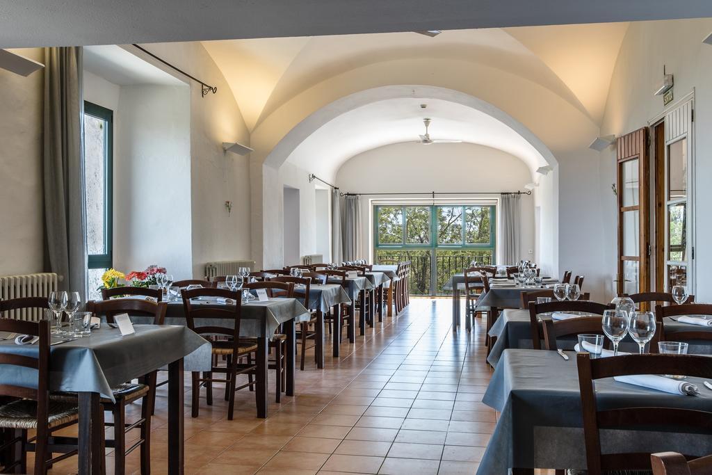 Hostatgeria Restaurant Els Angels Hotel Madremanya Luaran gambar